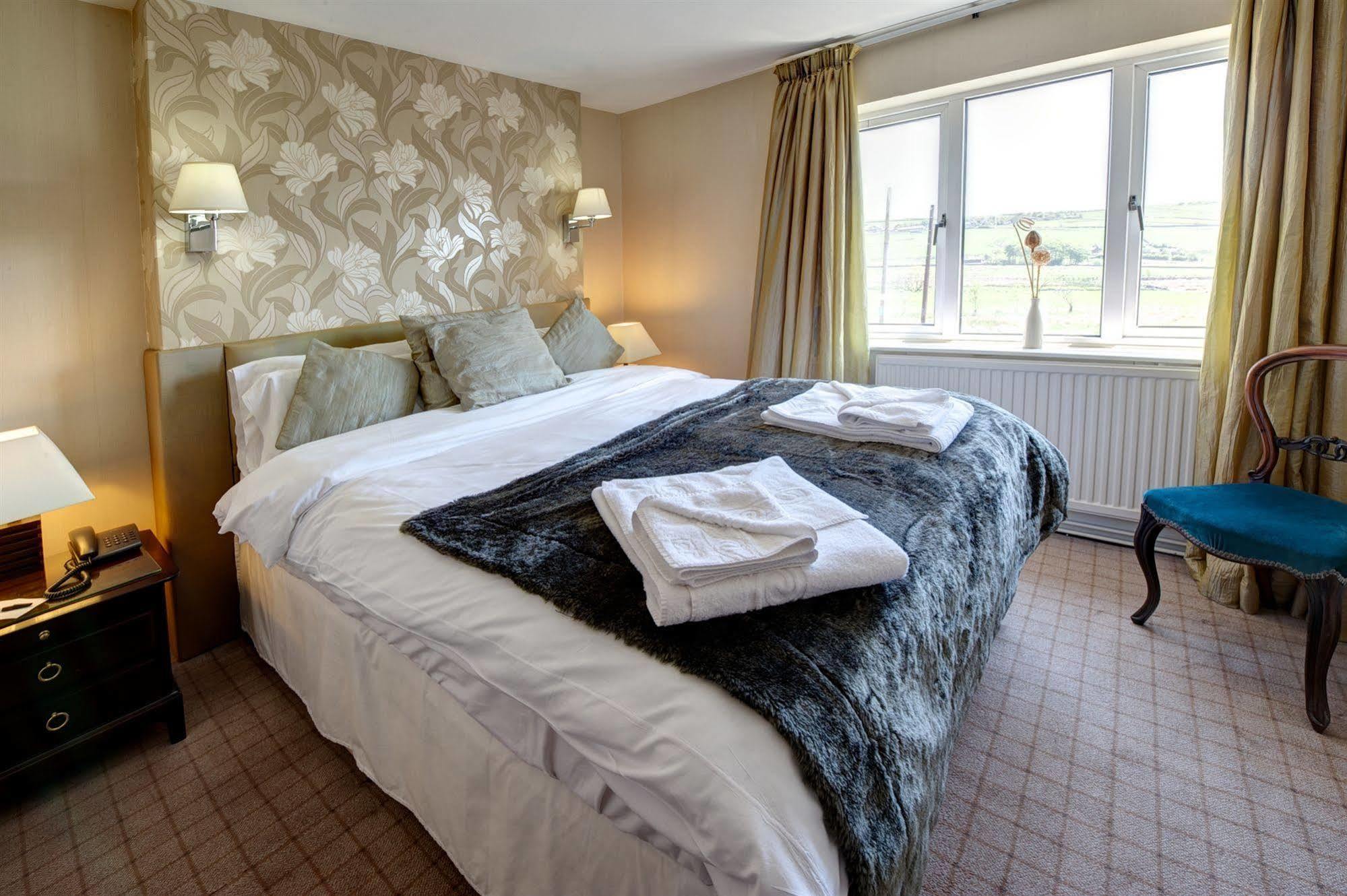 Hotel Clough Manor à Denshaw Extérieur photo